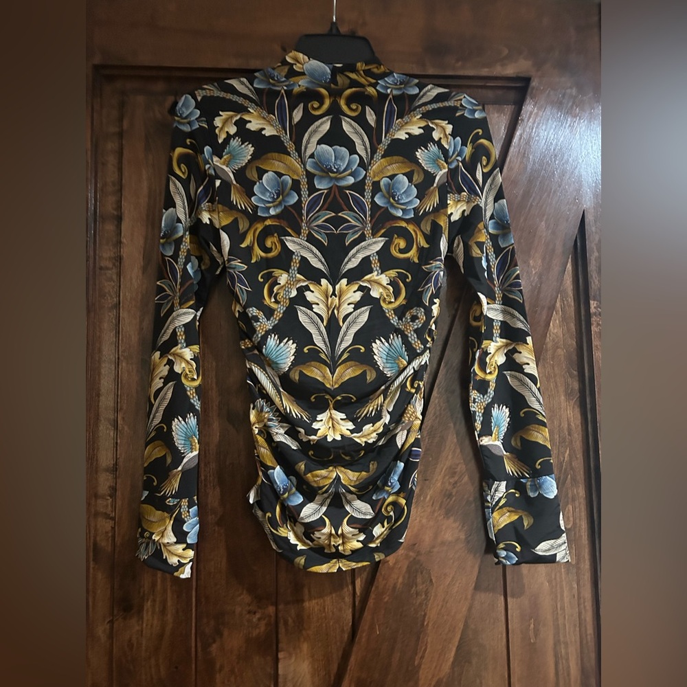 FARM Rio Floral Snake Print Top - Picture 6 of 7